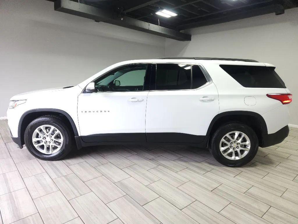 used 2021 Chevrolet Traverse car, priced at $21,499
