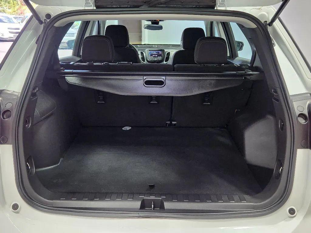 used 2022 Chevrolet Equinox car, priced at $18,199