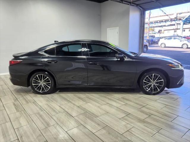 used 2022 Lexus ES 350 car