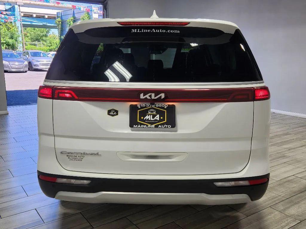 used 2022 Kia Carnival car, priced at $24,999