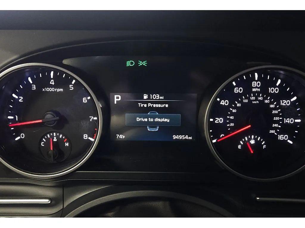 used 2022 Kia Carnival car, priced at $24,999