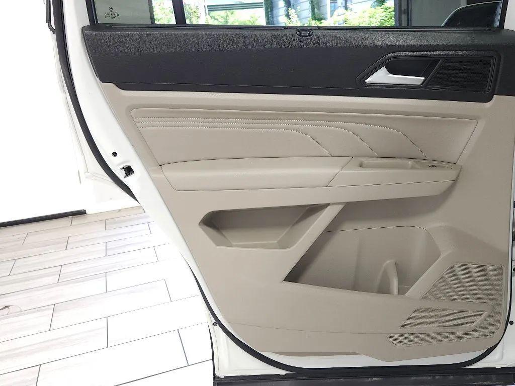 used 2022 Volkswagen Atlas car, priced at $26,999