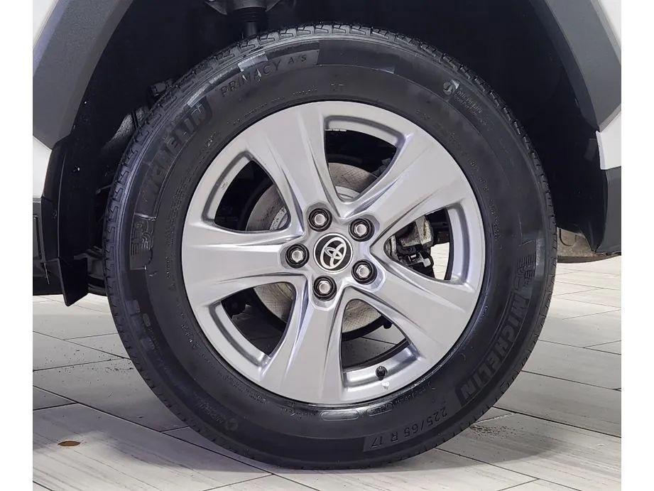 used 2022 Toyota RAV4 Hybrid car, priced at $25,999