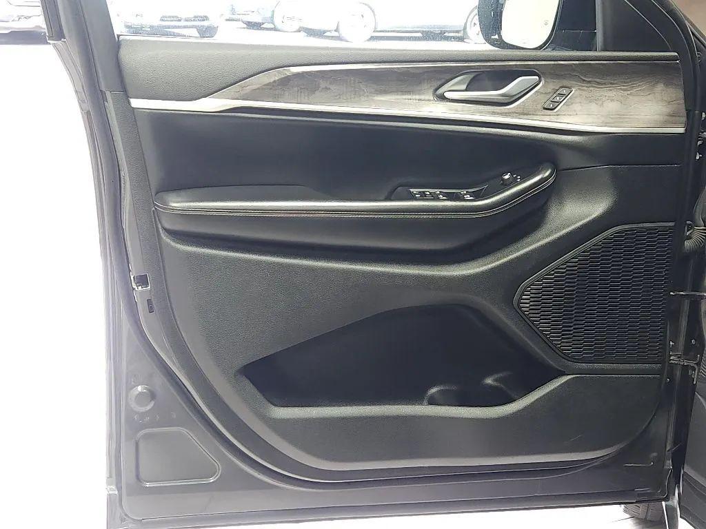 used 2023 Jeep Grand Cherokee L car, priced at $24,499