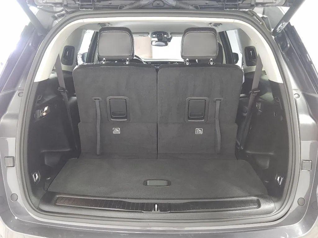 used 2023 Jeep Grand Cherokee L car, priced at $24,499