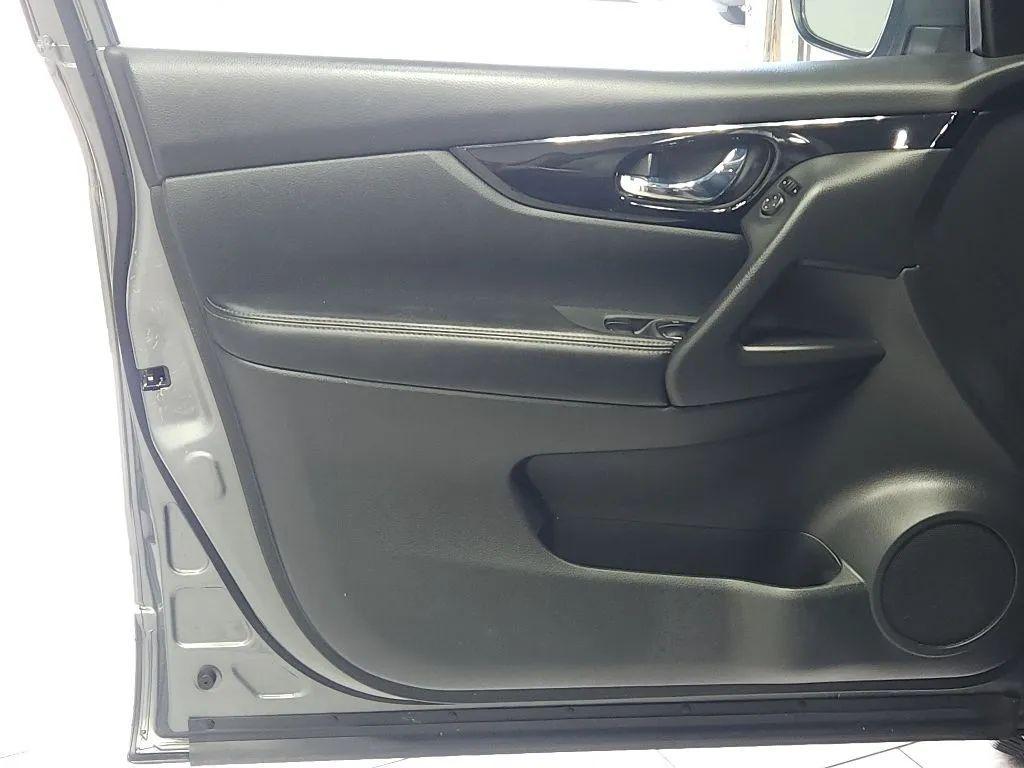 used 2018 Nissan Rogue Sport car, priced at $15,999