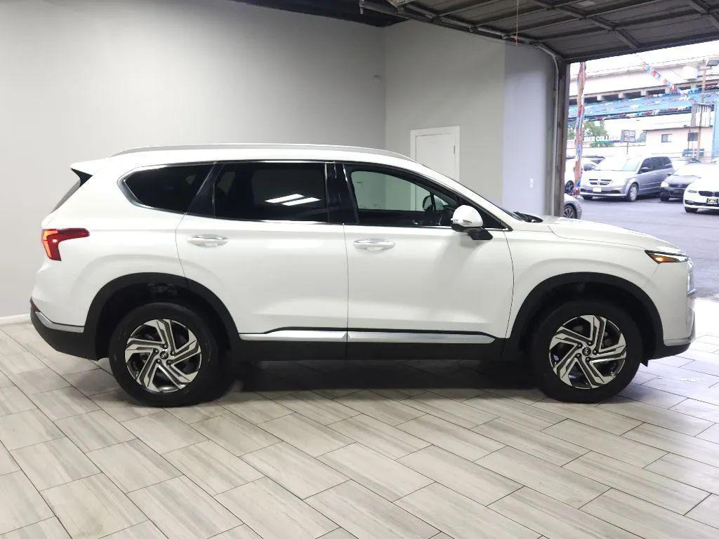 used 2023 Hyundai Santa Fe car, priced at $23,999