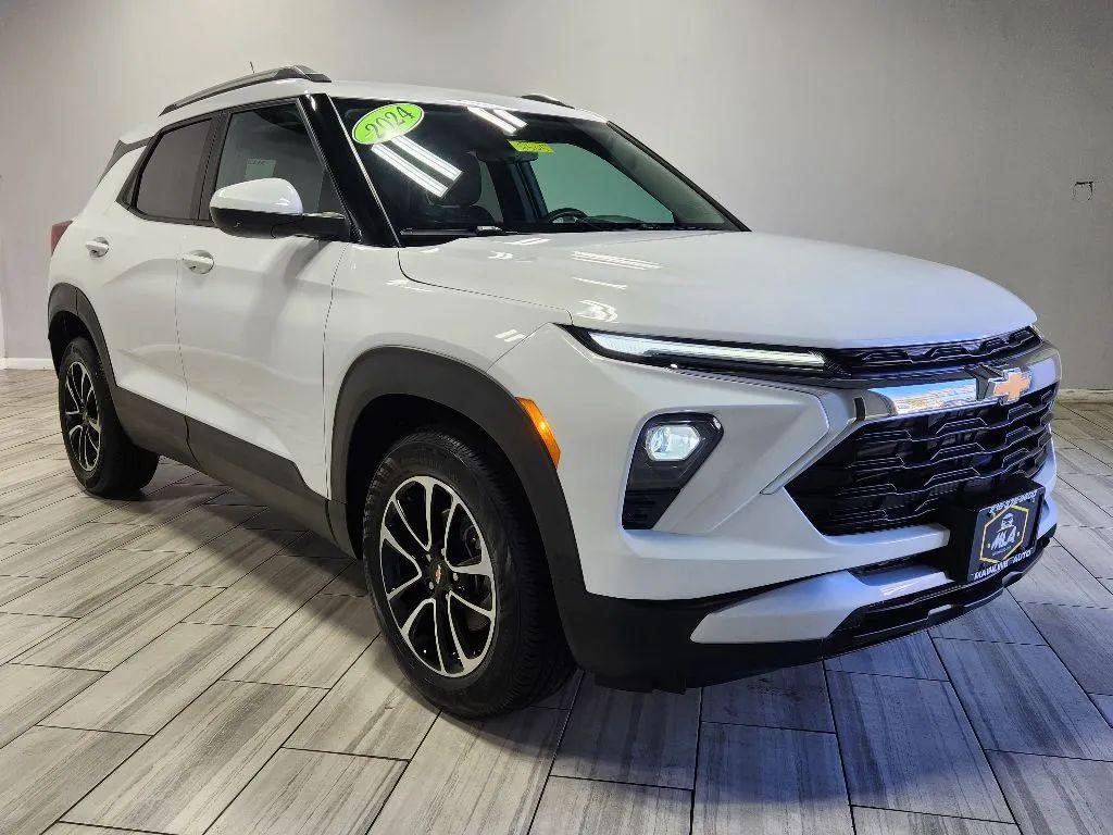 used 2024 Chevrolet TrailBlazer car, priced at $22,999