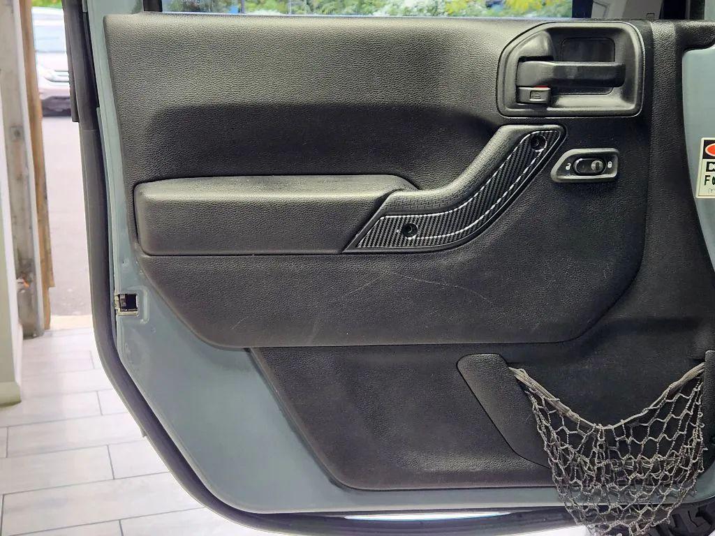 used 2014 Jeep Wrangler Unlimited car, priced at $18,999