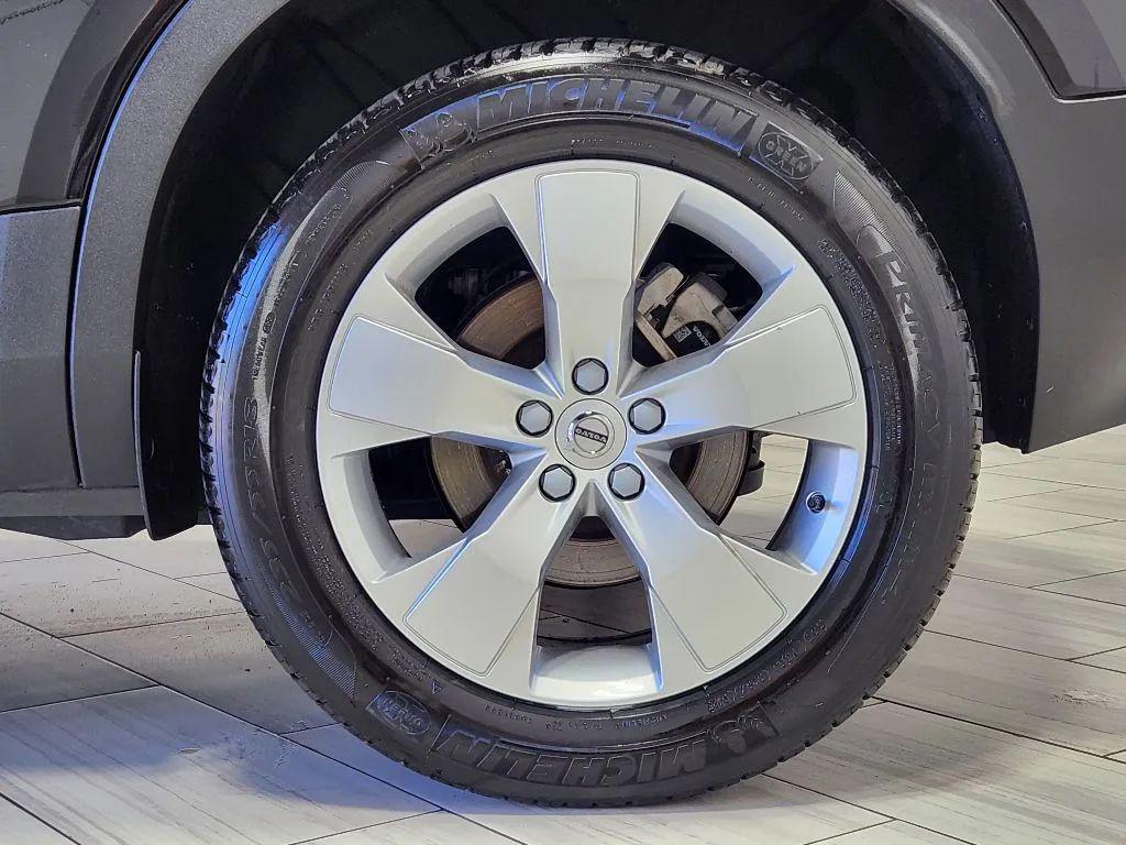 used 2022 Volvo XC40 car, priced at $19,999