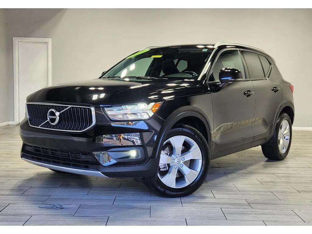 used 2022 Volvo XC40 car, priced at $19,999