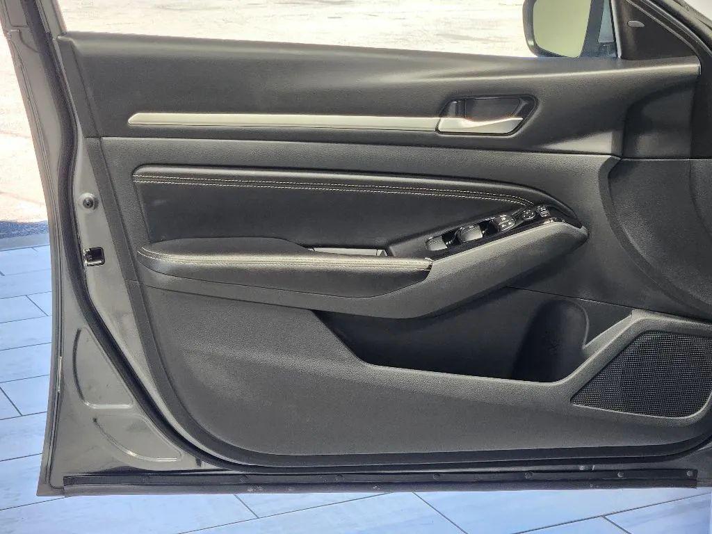 used 2023 Nissan Altima car, priced at $19,999