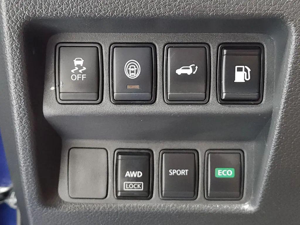 used 2020 Nissan Rogue car, priced at $16,999