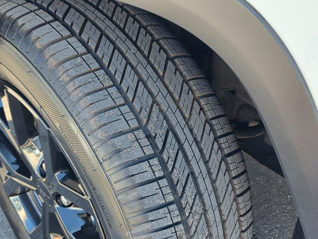 used 2023 Jeep Grand Cherokee L car, priced at $31,995
