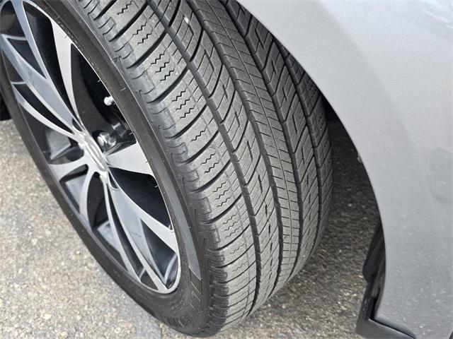used 2014 Chrysler 200 car, priced at $13,999