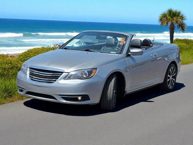 used 2014 Chrysler 200 car, priced at $13,999