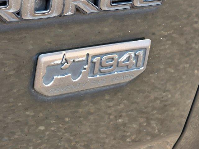 used 2016 Jeep Grand Cherokee car, priced at $16,999