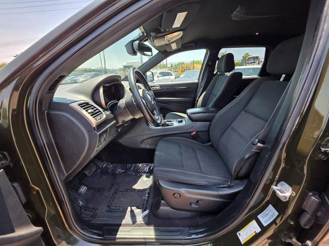 used 2016 Jeep Grand Cherokee car, priced at $16,999