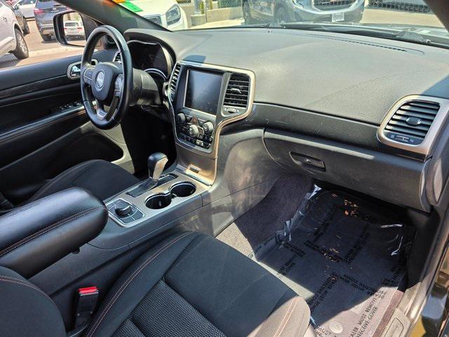 used 2016 Jeep Grand Cherokee car, priced at $16,999