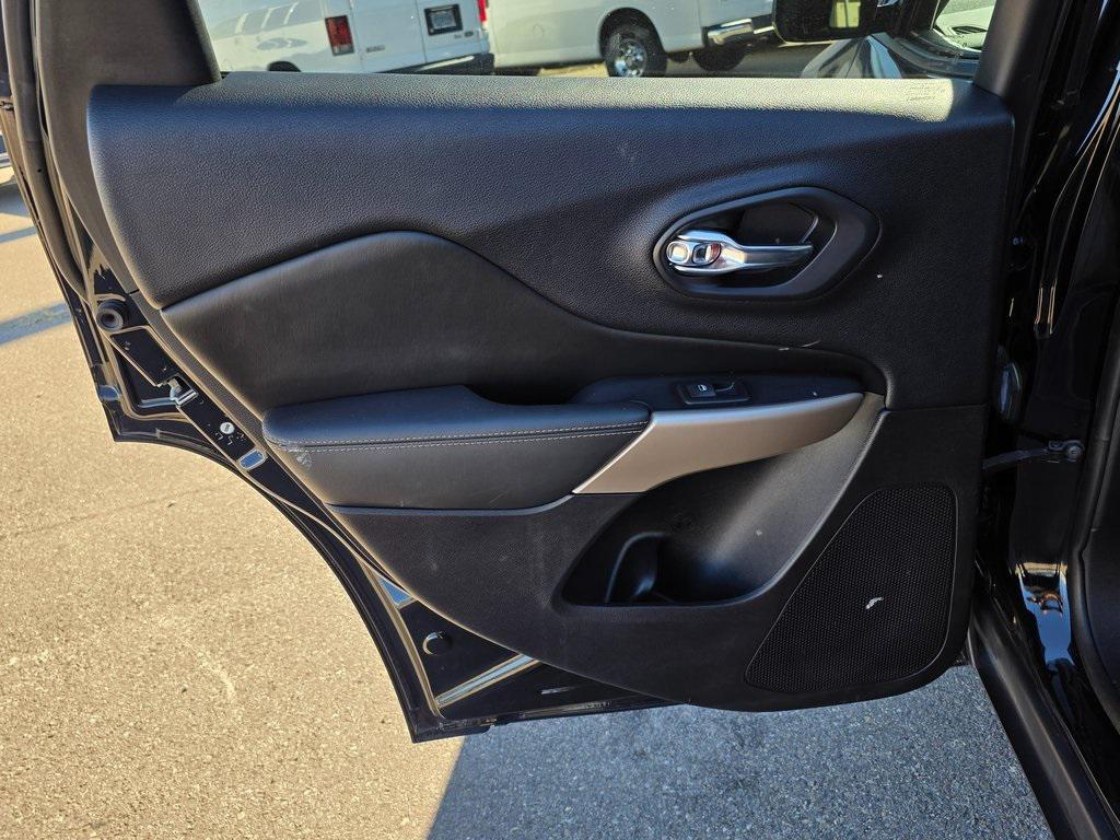 used 2018 Jeep Cherokee car, priced at $15,999