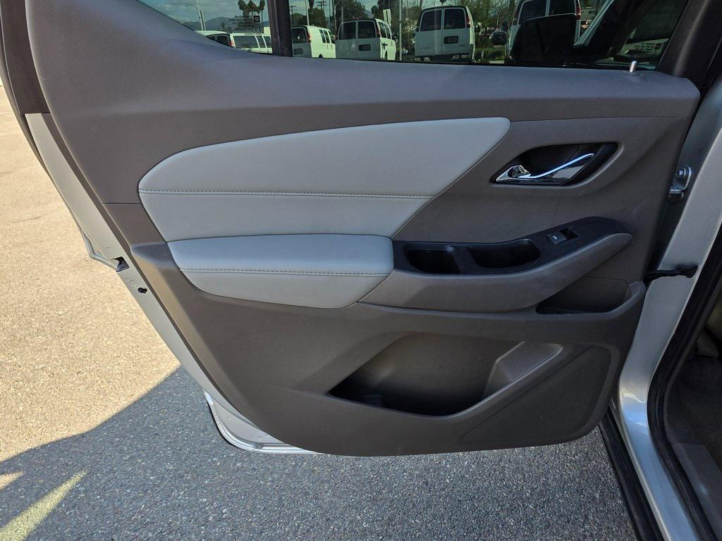 used 2021 Chevrolet Traverse car