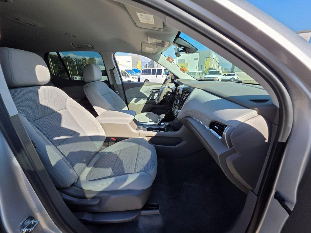 used 2021 Chevrolet Traverse car