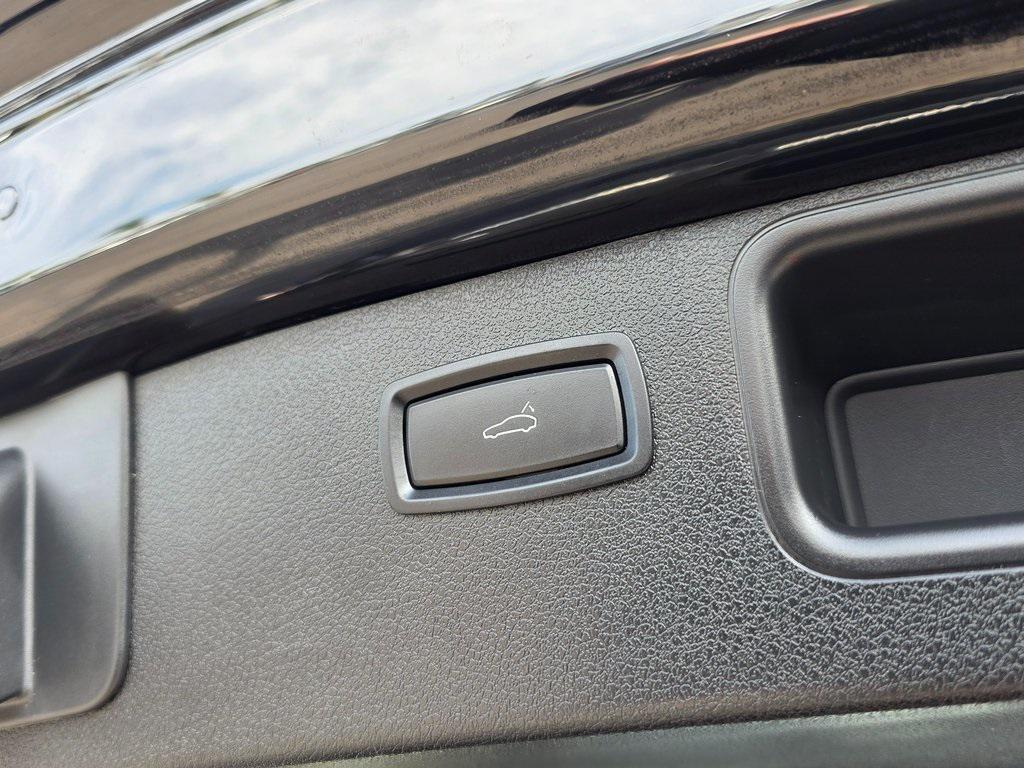 used 2016 Porsche Macan car, priced at $19,888