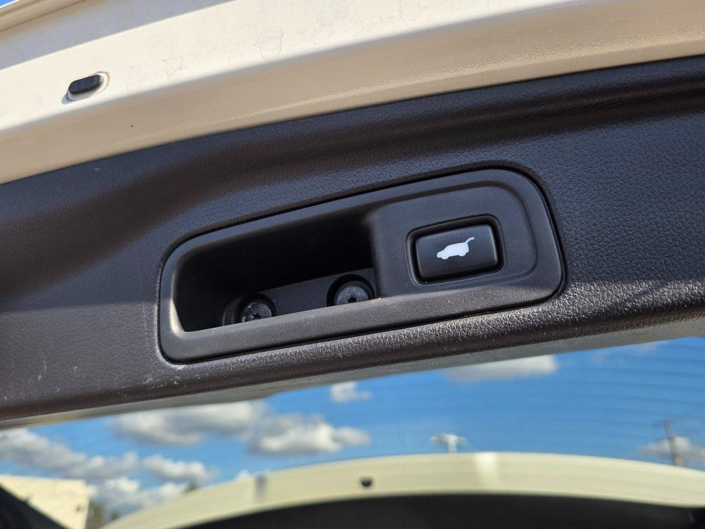 used 2018 Honda Pilot car, priced at $19,999