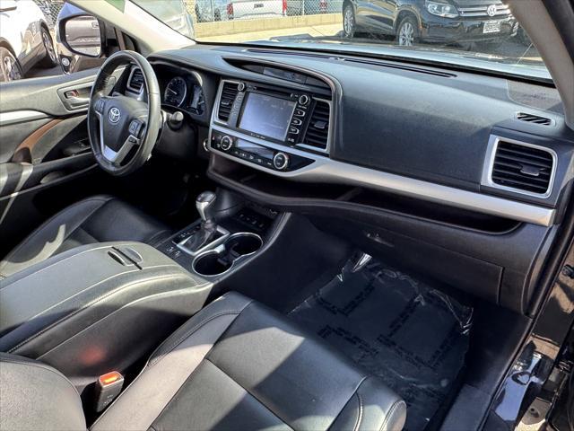 used 2019 Toyota Highlander car, priced at $25,499