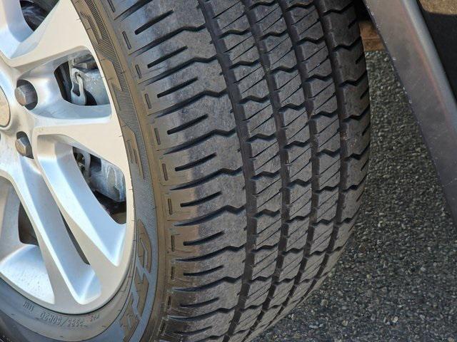 used 2017 Jeep Grand Cherokee car, priced at $19,995