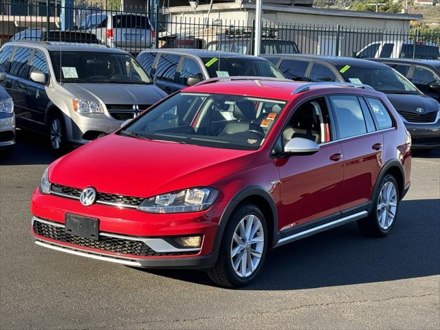 used 2019 Volkswagen Golf Alltrack car, priced at $15,999