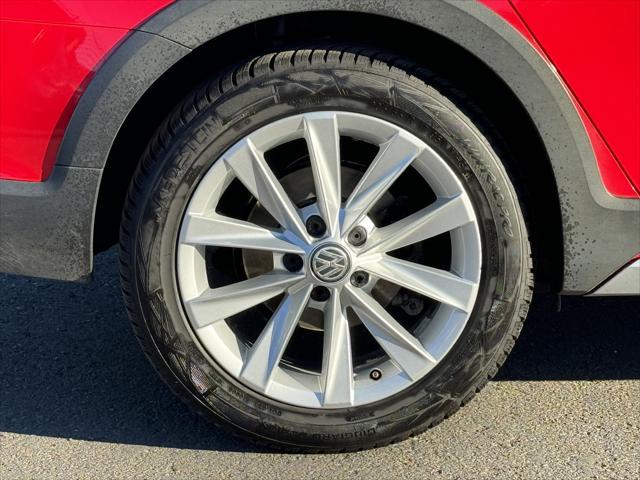 used 2019 Volkswagen Golf Alltrack car, priced at $15,999