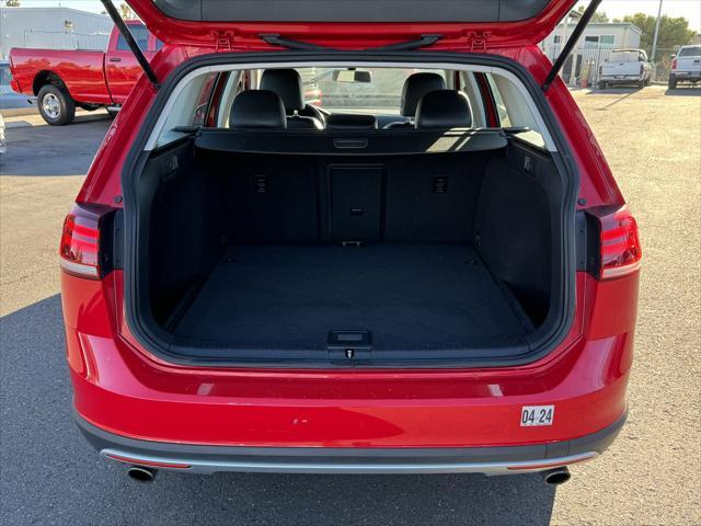 used 2019 Volkswagen Golf Alltrack car, priced at $15,999