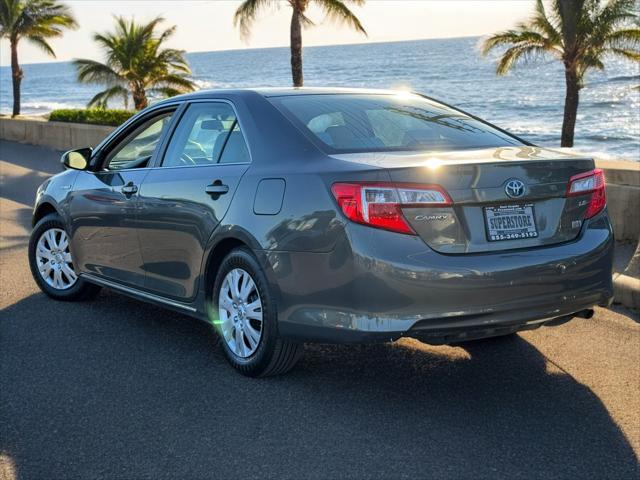 used 2014 Toyota Camry Hybrid car