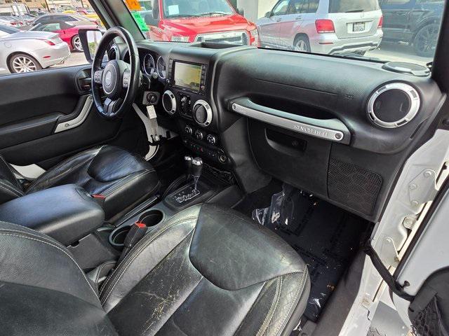 used 2015 Jeep Wrangler Unlimited car, priced at $17,999