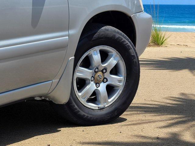 used 2003 Toyota Highlander car, priced at $6,995