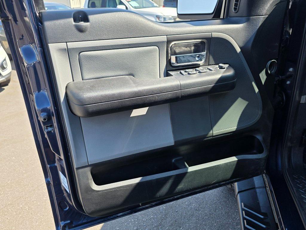 used 2006 Ford F-150 car, priced at $11,995
