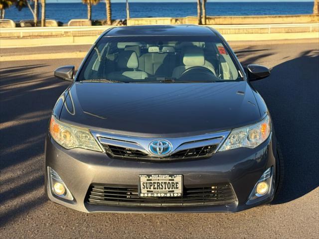 used 2014 Toyota Camry Hybrid car