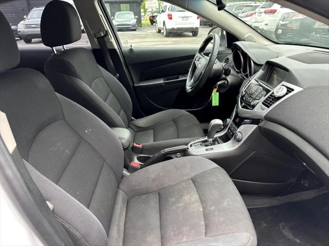 used 2016 Chevrolet Cruze Limited car, priced at $4,500