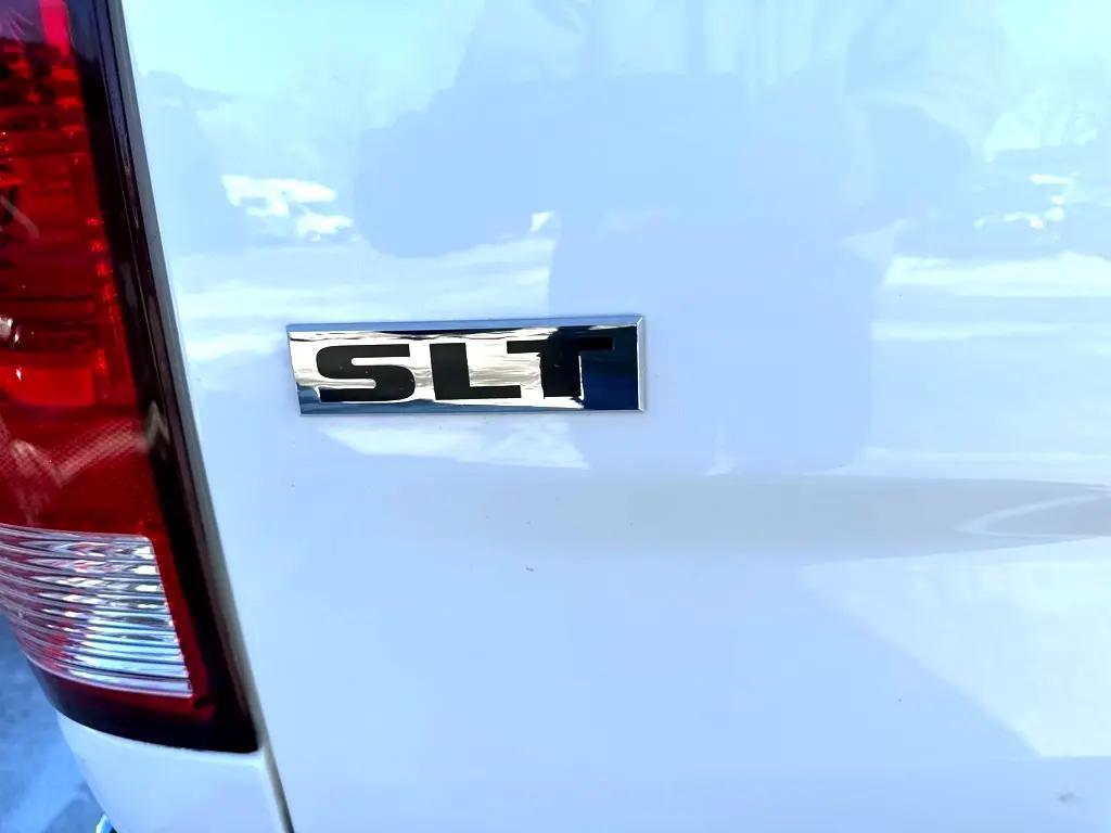 used 2022 Ram 1500 Classic car, priced at $29,900