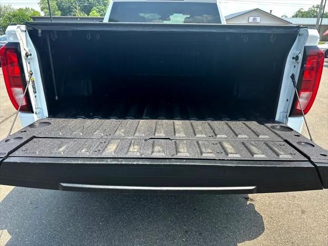 used 2022 GMC Sierra 1500 car, priced at $28,900