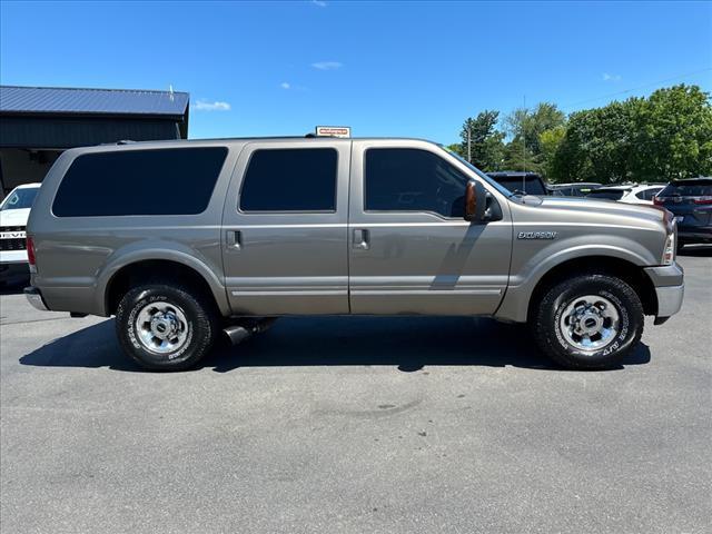 used 2005 Ford Excursion car, priced at $18,900