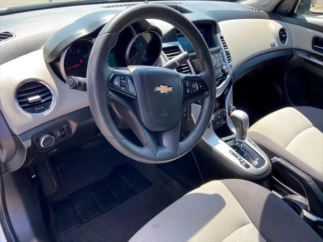 used 2014 Chevrolet Cruze car, priced at $12,900