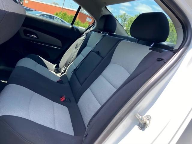 used 2014 Chevrolet Cruze car, priced at $12,900