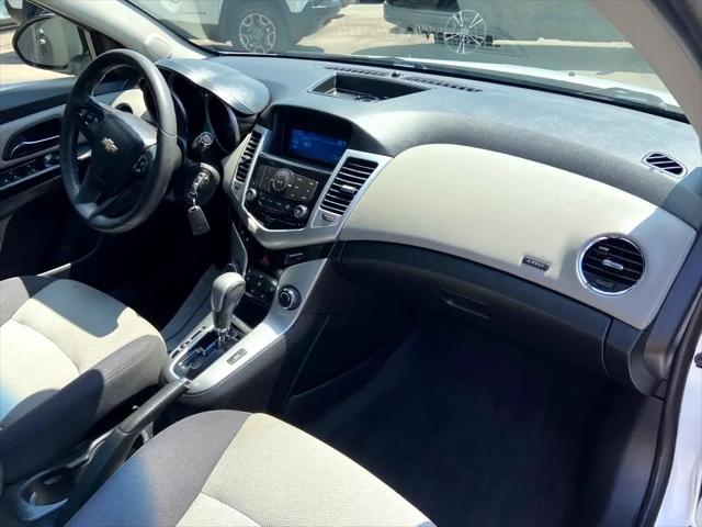 used 2014 Chevrolet Cruze car, priced at $12,900