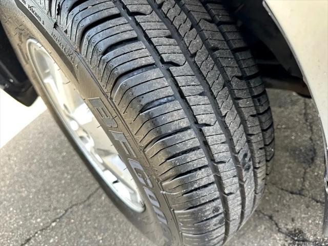 used 2010 Ford Escape car, priced at $11,900