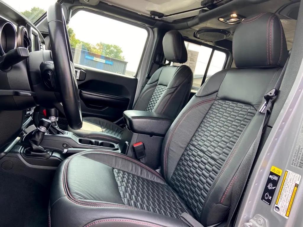 used 2021 Jeep Wrangler Unlimited car, priced at $31,900