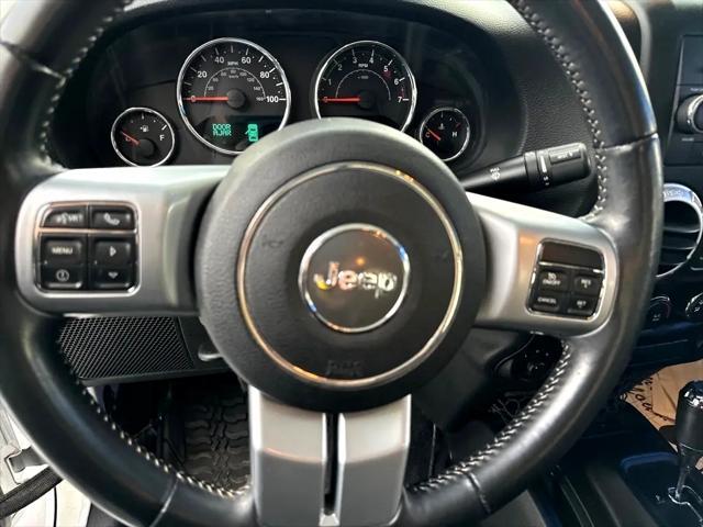 used 2015 Jeep Wrangler Unlimited car, priced at $19,900