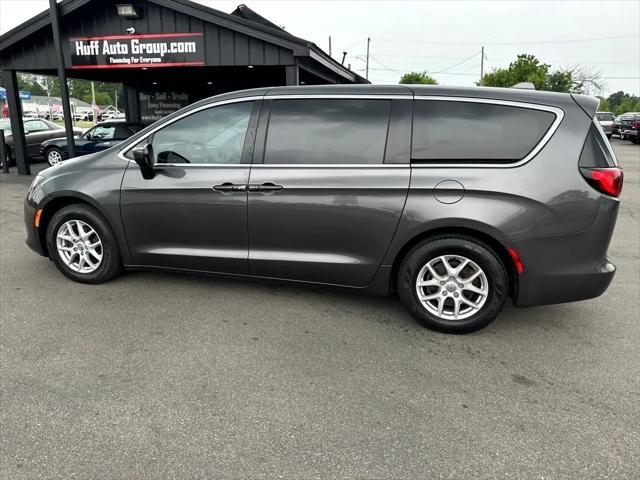 used 2017 Chrysler Pacifica car