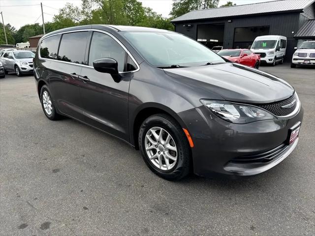 used 2017 Chrysler Pacifica car